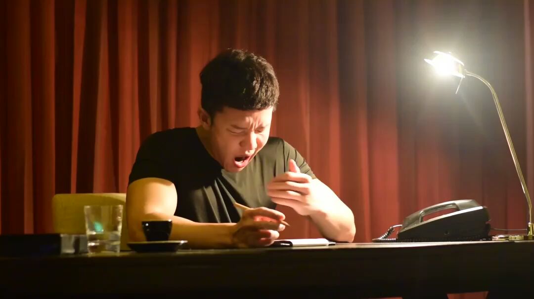 一群體育生撞鬼，有鬼片劇情。不喜勿進！（1）
